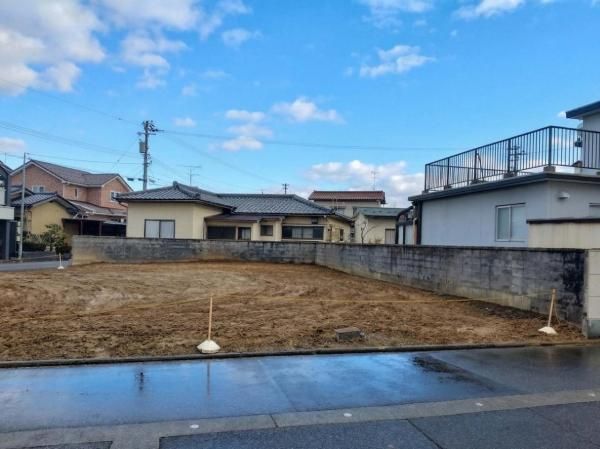 331m2 Corner Building Plot for Sale in Toyama City - Thumbnail 2