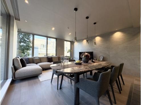 2LDK Apartment for Sale in Kami-Osaki, Shinagawa-ku, Tokyo - Thumbnail 4