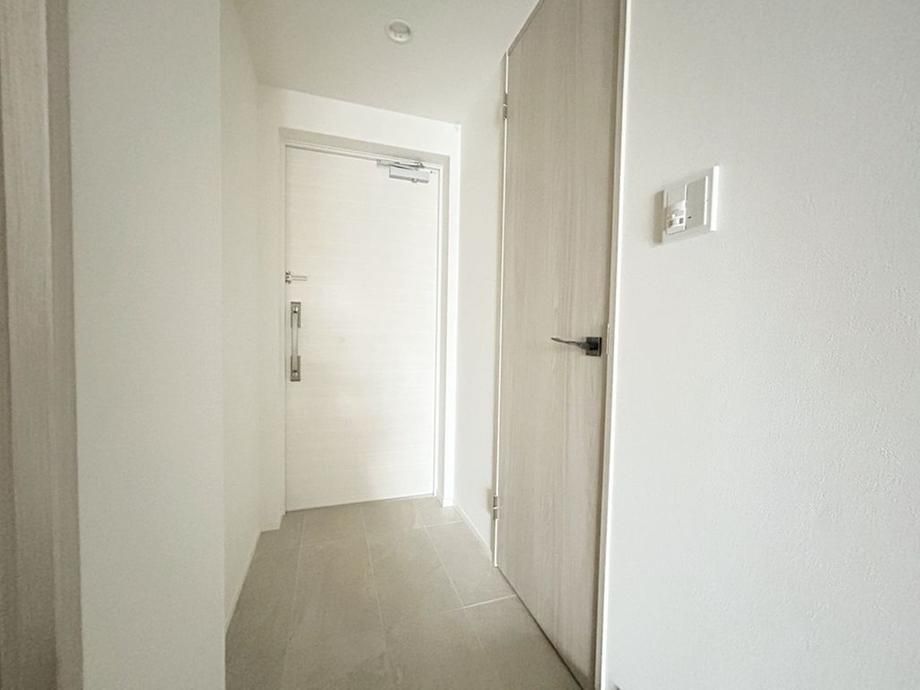 3LDK Apartment for Sale in Mihama-ku, Chiba City - 70.26m² - Thumbnail 2