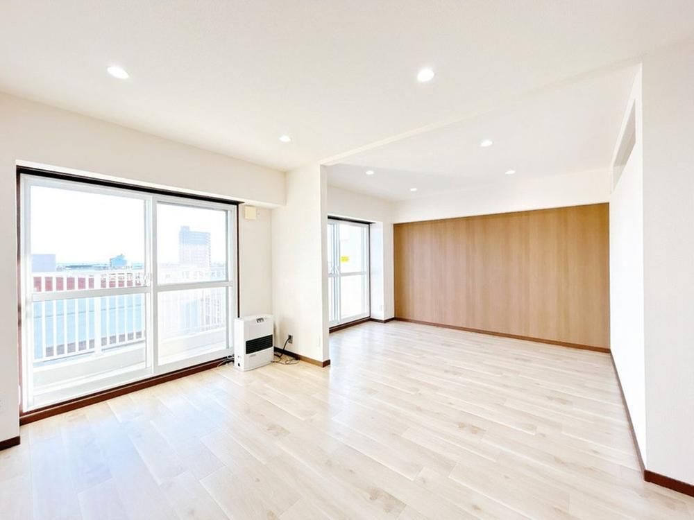 Renovated 1LDK Apartment in Tomakomai, Hokkaido - 50.49 sqm - Thumbnail 4