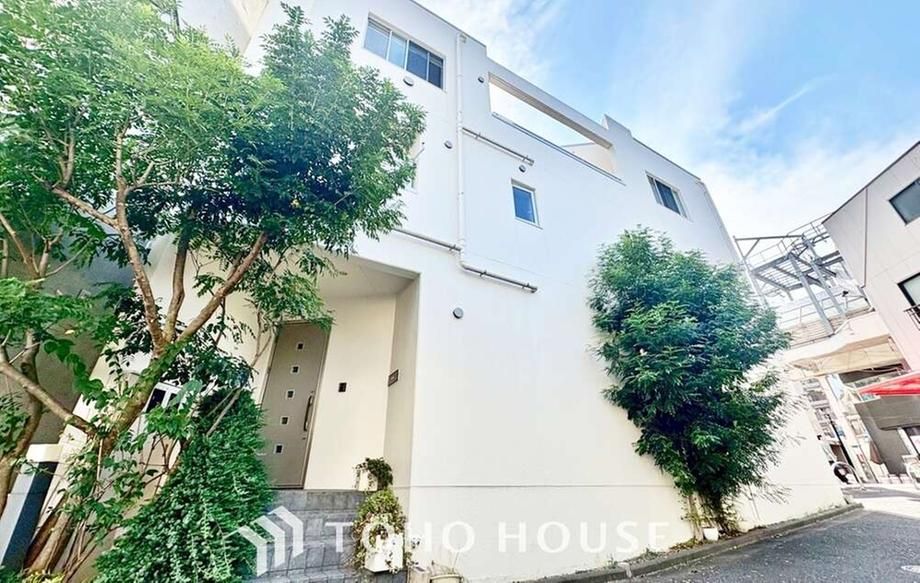 2LDK House for Sale in Asagaya Minami, Suginami, Tokyo - Thumbnail 3