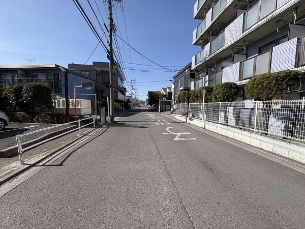 3LDK Apartment for Sale in Saitama City with Private Garden - Thumbnail 2