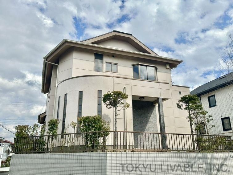 Renovated 3LDK House on Corner Lot Near Katakura Station, Hachioji - Thumbnail 2