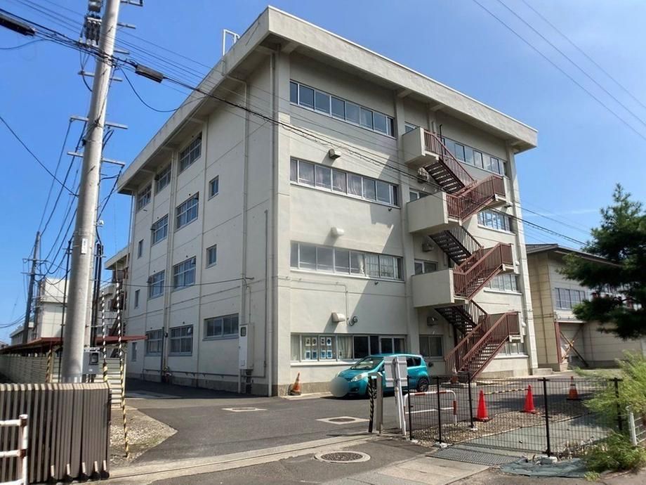 Modern 3LDK+S House for Sale in Miyagino-ku, Sendai - Thumbnail 3