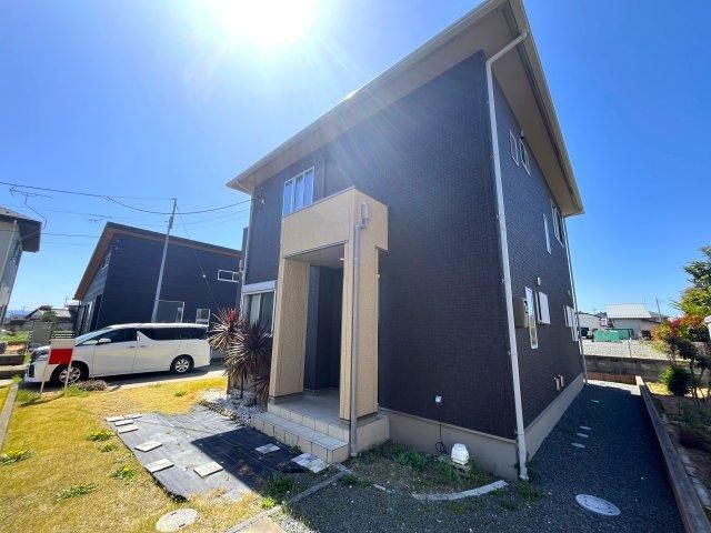 4LDK House for Sale in Isesaki, Gunma with Parking - Thumbnail 2