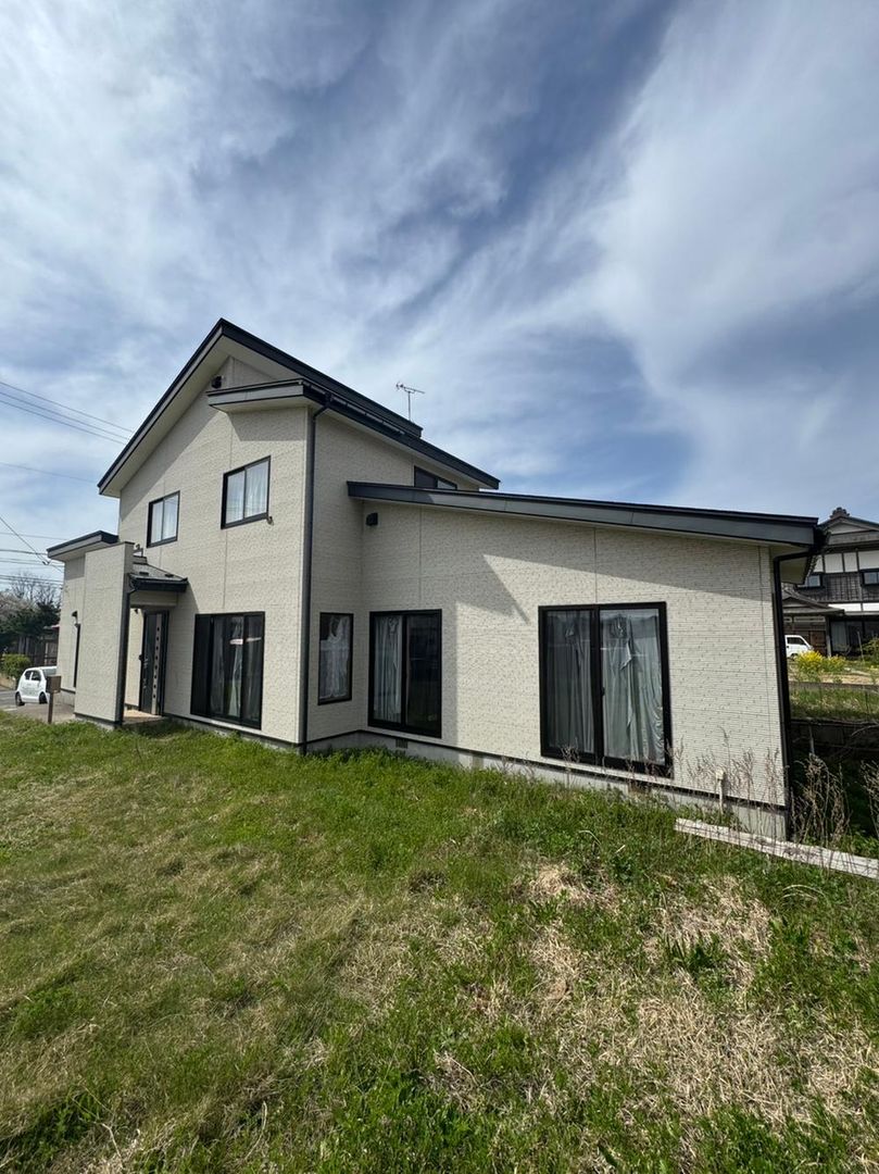 5LDK House for Sale in Akita City, Akita Prefecture - Thumbnail 2