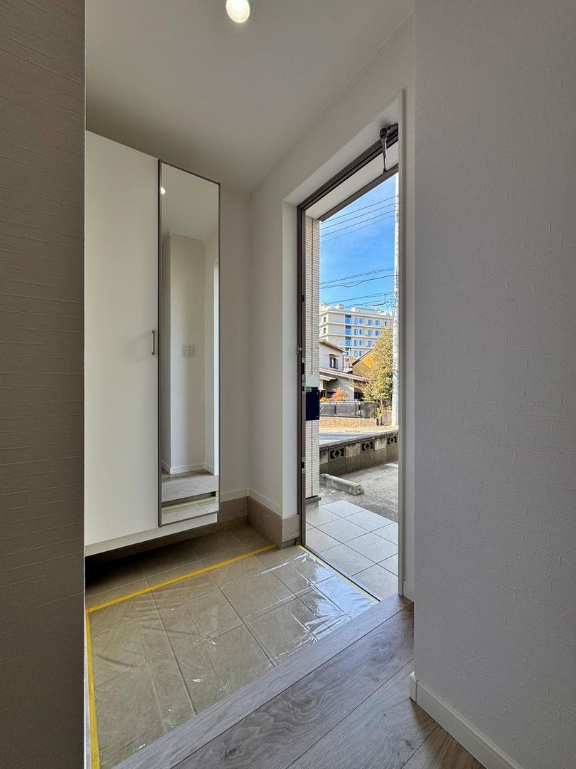 Modern 2LDK+S House for Sale in Kawasaki's Miyamae Ward - Thumbnail 3