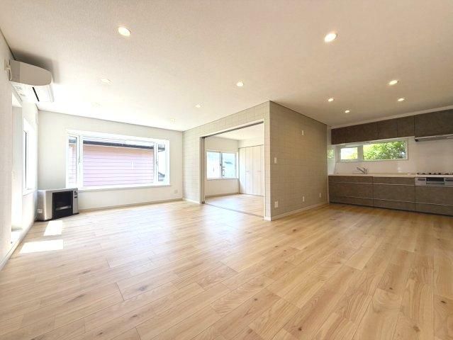 Renovated 4LDK House in Iwamizawa, Hokkaido - 104m2 - Thumbnail 2
