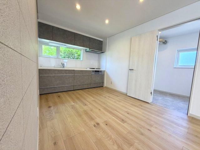 Renovated 4LDK House in Iwamizawa, Hokkaido - 104m2 - Thumbnail 4