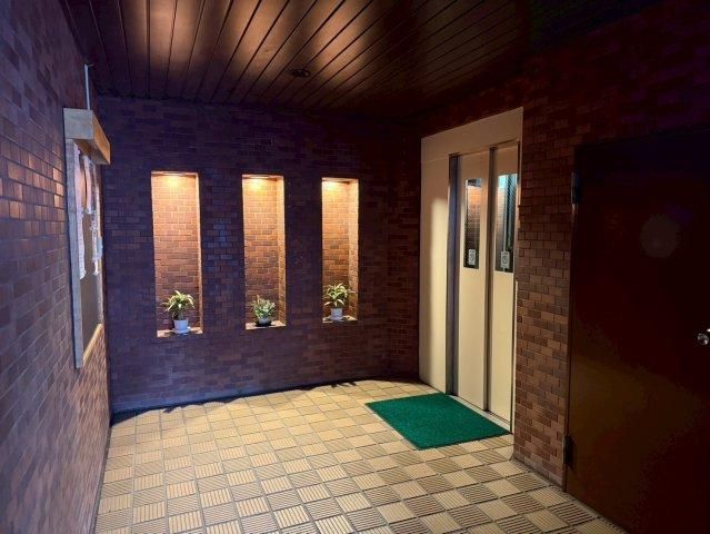 Renovated 3LDK Apartment in Saginuma, Kawasaki - 71m2 - Thumbnail 2