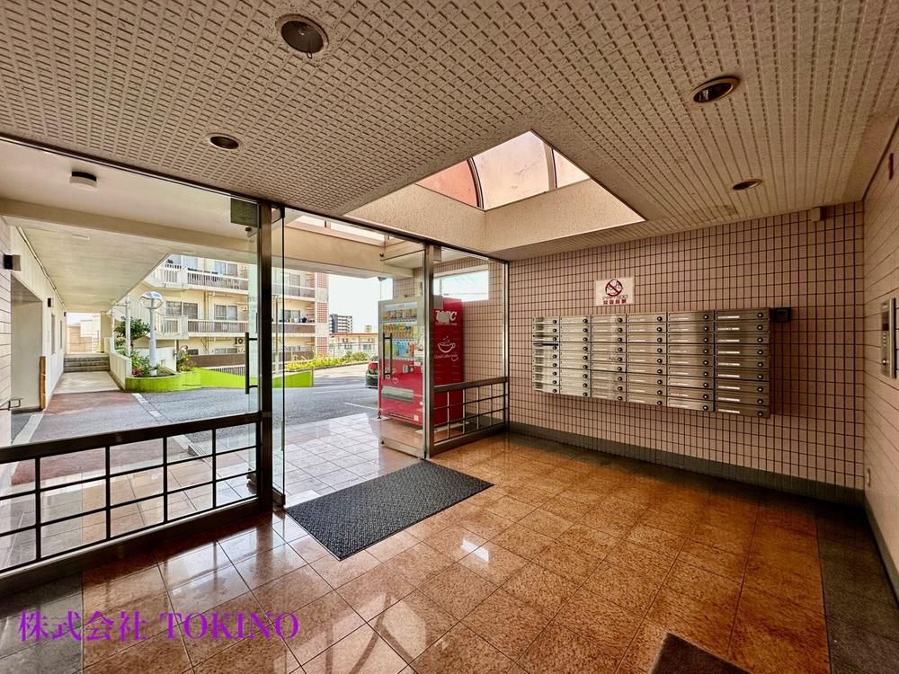 Renovated 3LDK Apartment in Chatan, Okinawa with Ocean View - Thumbnail 3