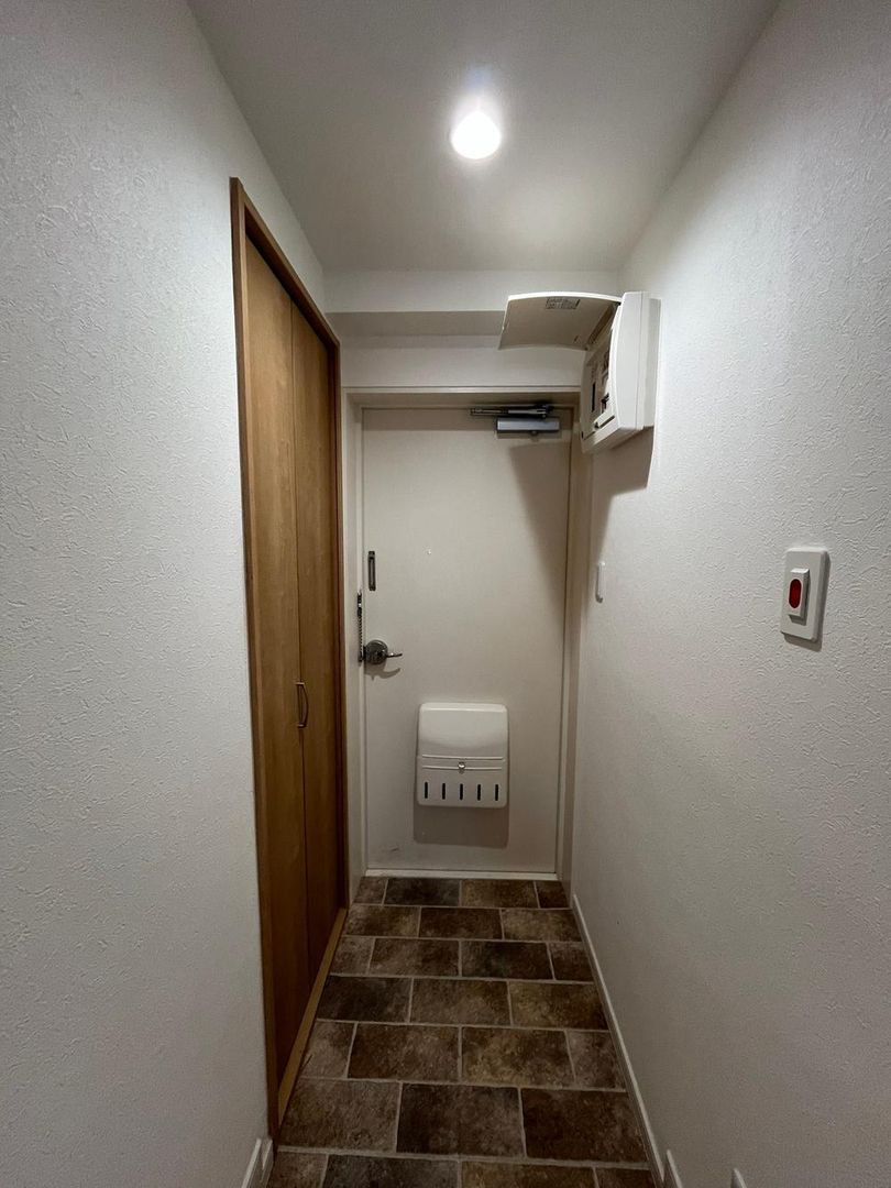 3LDK Renovated Apartment in Minami-ku, Sapporo - Thumbnail 3