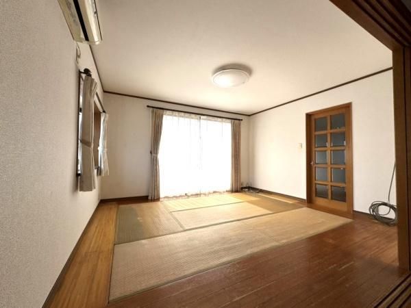 5DK Detached House in Sakuragaoka-cho, Miyazaki - 22 Million Yen - Thumbnail 3