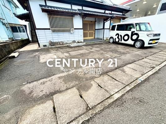 3LDK Used House for Sale in Hanakuri-cho, Miyakonojo - Thumbnail 2