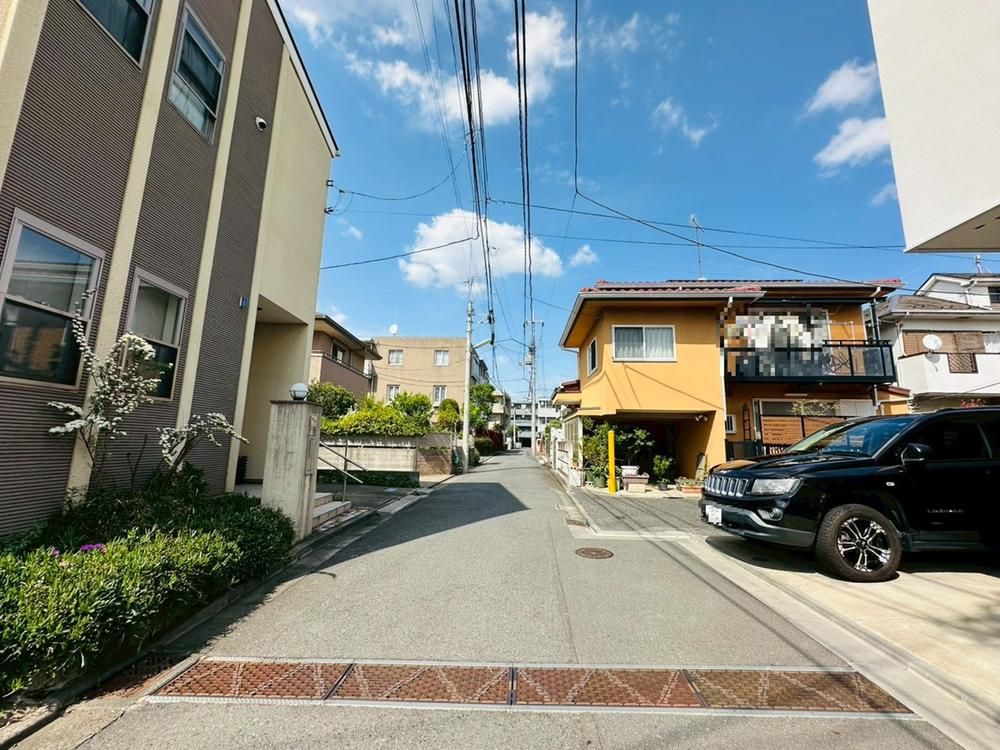 Land for Sale in Kamisoshigaya, Setagaya-ku, Tokyo - 175.68 sqm - Thumbnail 2