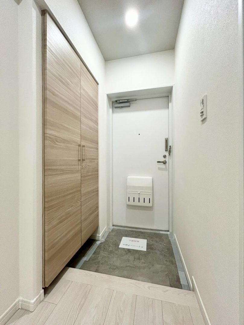 Renovated 2LDK Apartment for Sale in Kawasaki, Kanagawa - Thumbnail 4
