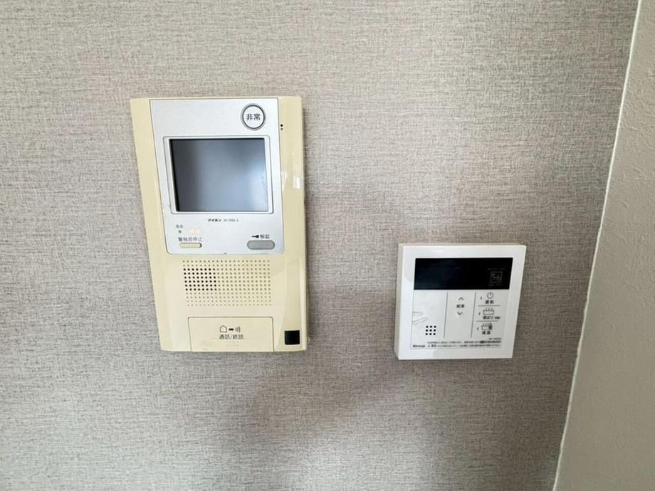 Renovated 4LDK Apartment for Sale in Central Sapporo - Thumbnail 2