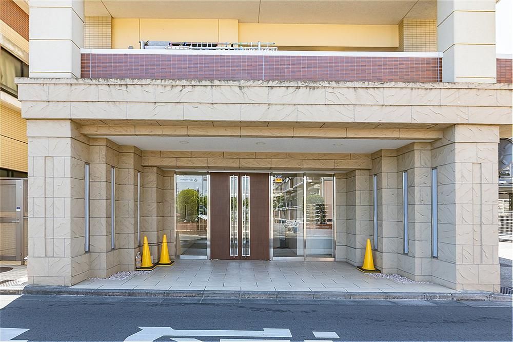 3LDK Apartment for Sale in Funabashi, Chiba - 77.51m2 - Thumbnail 2