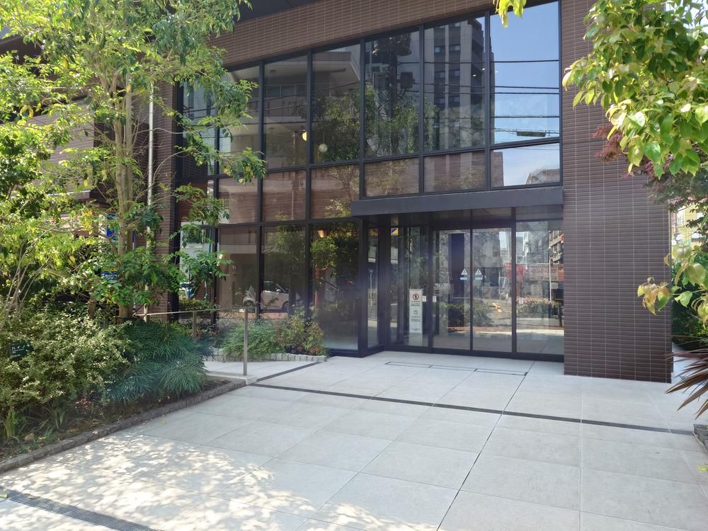 1LDK Apartment for Sale in Naka-ku, Yokohama - 42.61m2 - Thumbnail 3