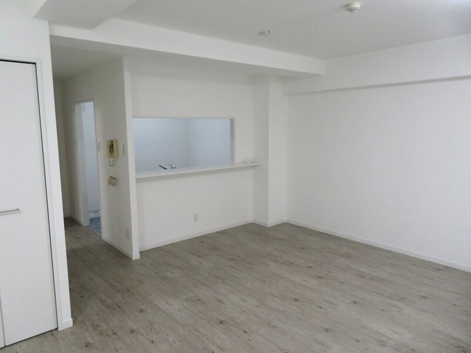 Renovated 2LDK+S Apartment in Kochi City, 83.97m² - Thumbnail 4