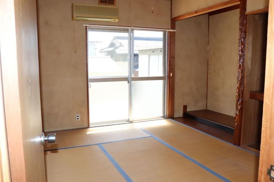 3LDK Detached House for Sale in Tajimi, Gifu - 191m2 Land - Thumbnail 3