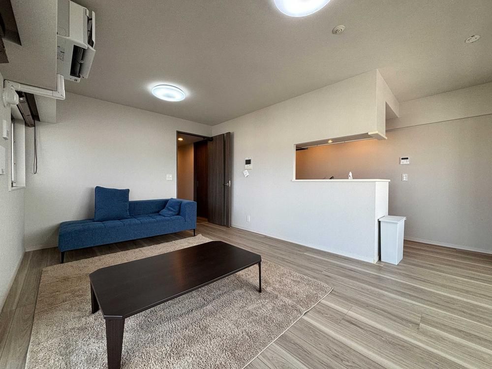 1LDK Apartment for Sale in Naha, Okinawa - 57.68 sqm - Thumbnail 3