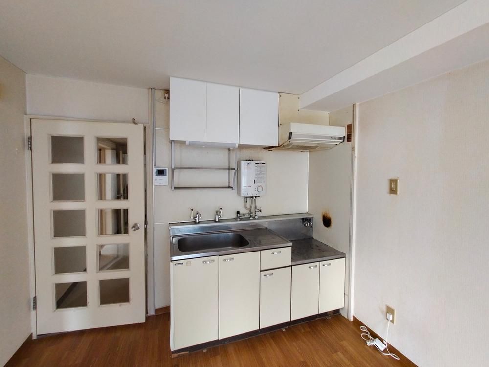 2LDK Apartment for Sale in Toyohira, Sapporo - 63m2 - Thumbnail 4
