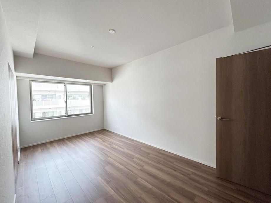 New 3LDK Apartment for Sale in Tennoji Ward, Osaka - Thumbnail 3