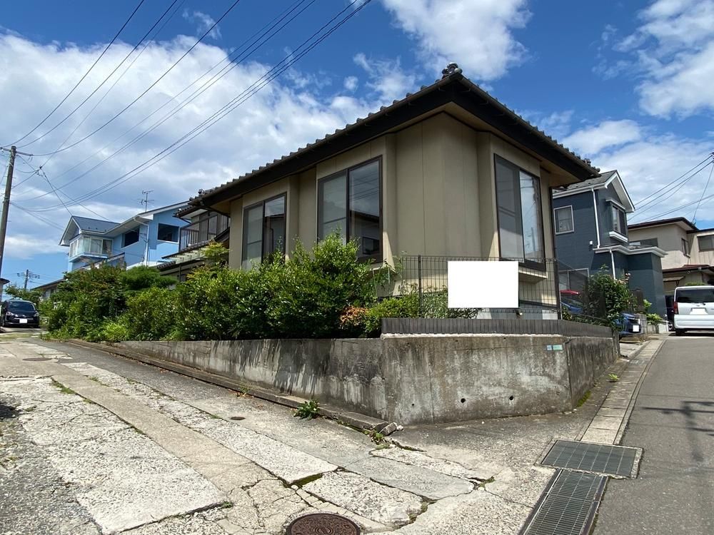Renovated 4LDK House for Sale in Sendai's Taishaku Ward - Thumbnail 2