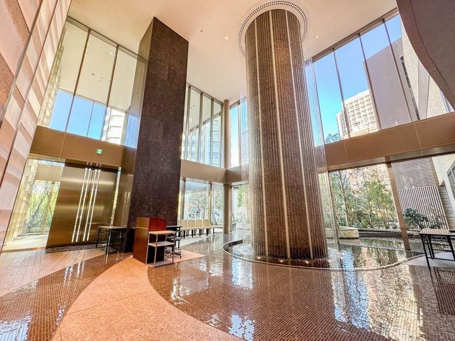 3LDK Apartment for Sale in Nishi-Shinjuku, Tokyo - 75.32 sqm - Thumbnail 4