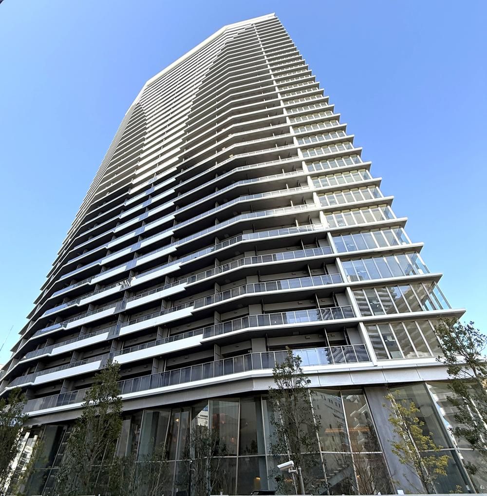 New 3LDK Apartment in Minato, Tokyo - 73.5m2 - Thumbnail 2