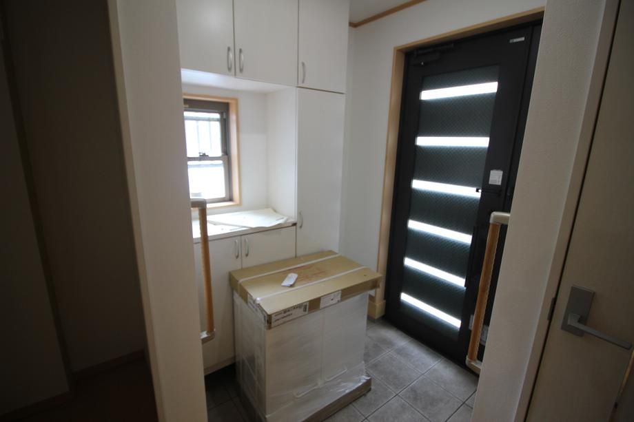 Renovated 3LDK House in Yokosuka - 87m2 with Parking - Thumbnail 4