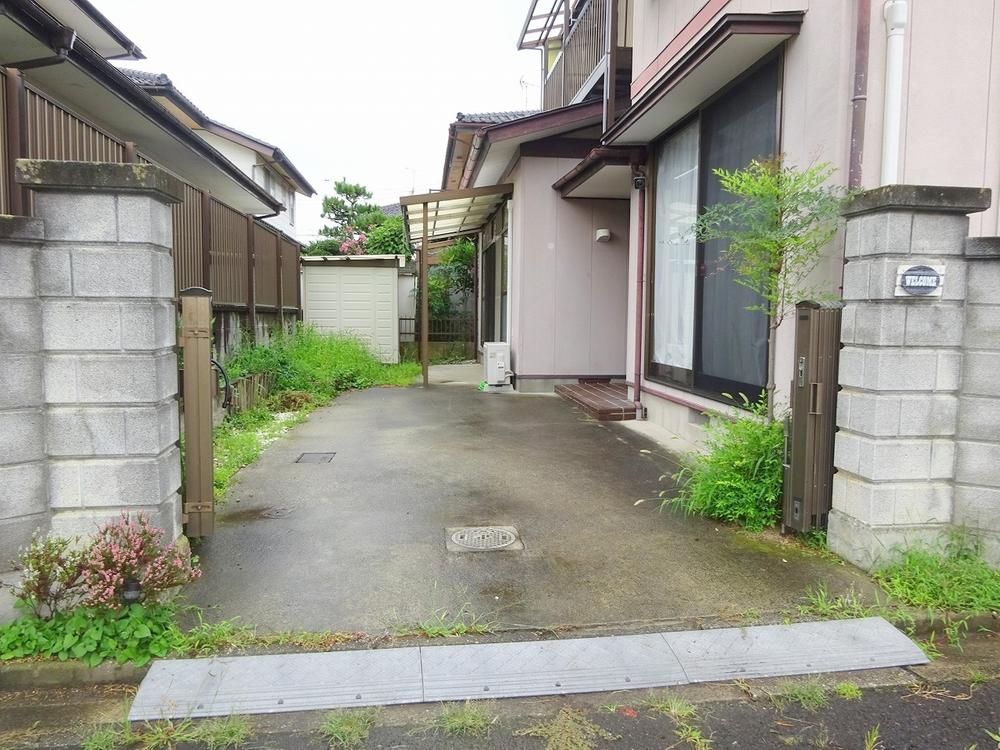6DK Detached House for Sale in Sendai's Taihaku Ward - Thumbnail 2