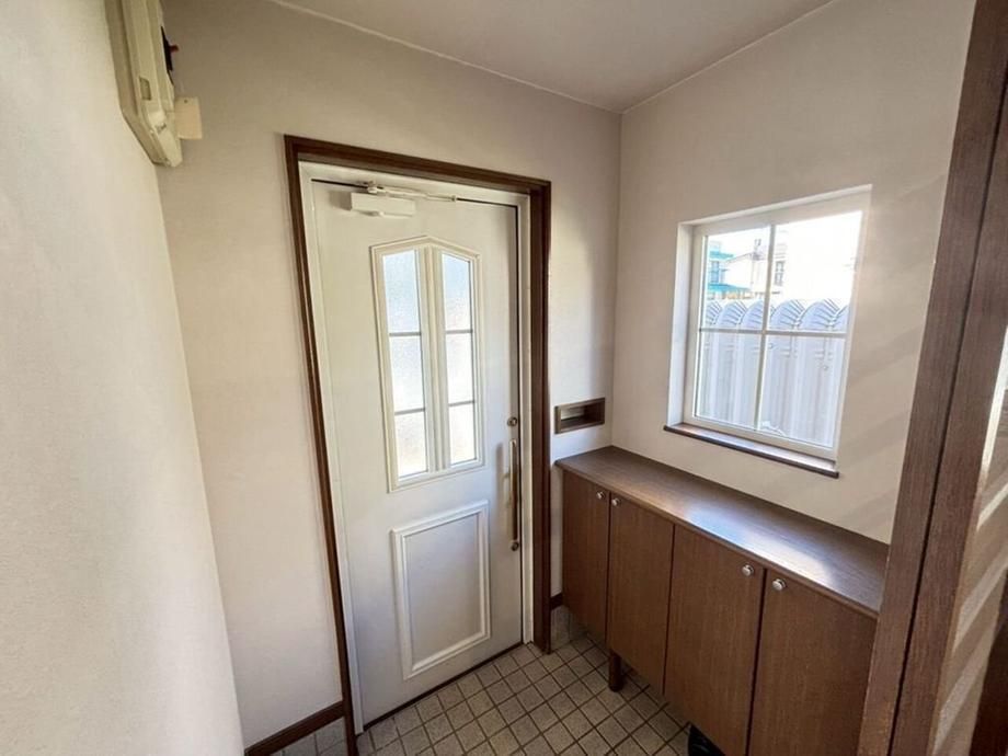 4LDK Renovated House in Shinkawa, Kita Ward, Sapporo - Thumbnail 3
