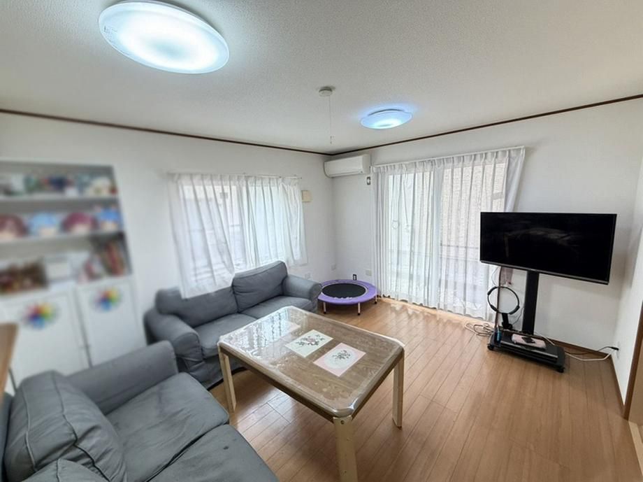 4LDK Detached House in Kamagaya with Solar Panels - Thumbnail 3