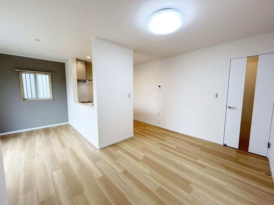 4LDK Corner Lot House for Sale in Minami-ku, Saitama - Thumbnail 3