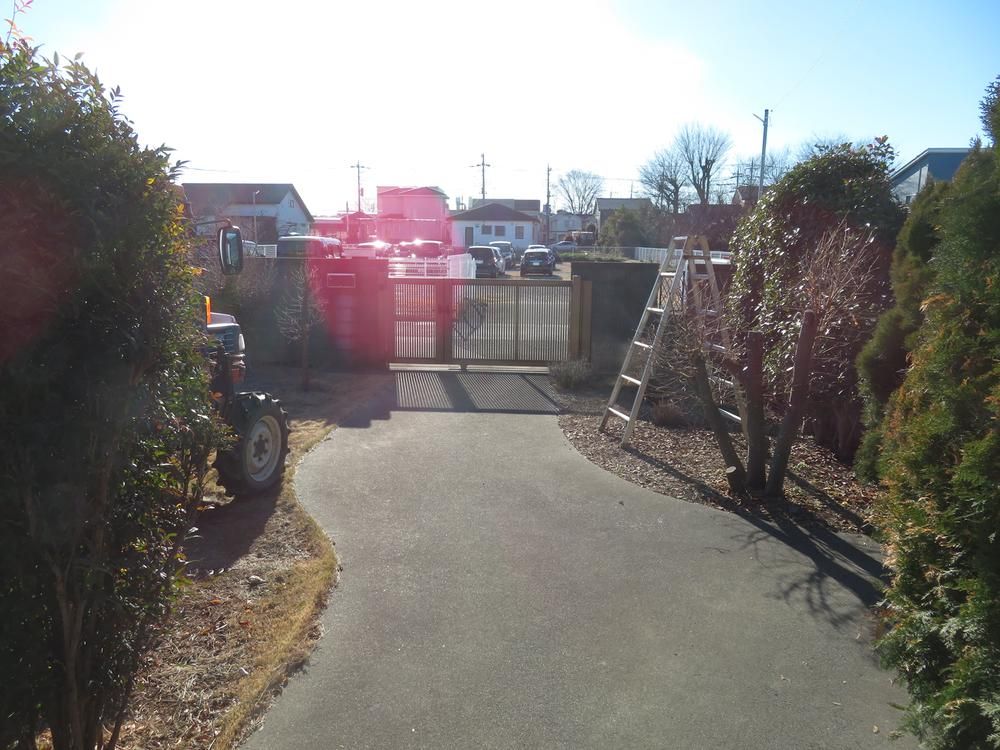 5LDK House on 492 sqm Land in Koshigaya, Saitama - Thumbnail 3