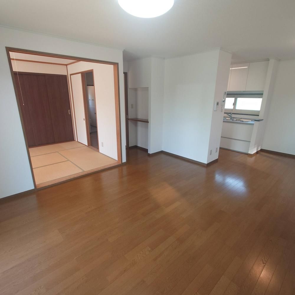 5LDK Detached House in Sapporo Kita Ward with Parking - Thumbnail 3