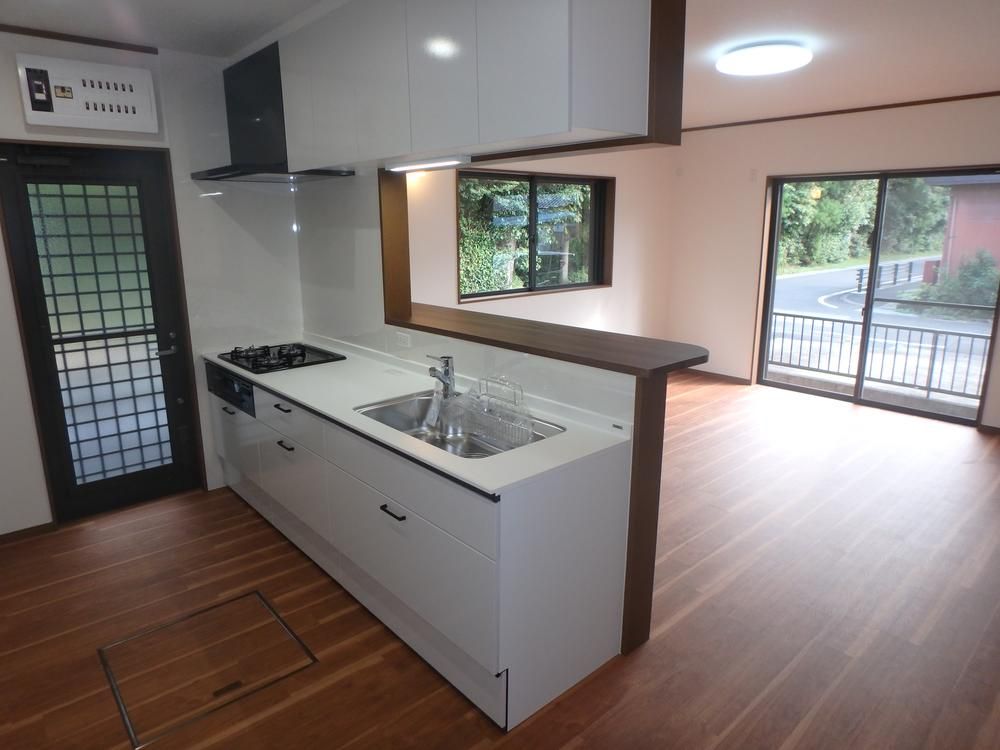 Renovated 3LDK House on Corner Lot in Kameyama City, Mie - Thumbnail 3