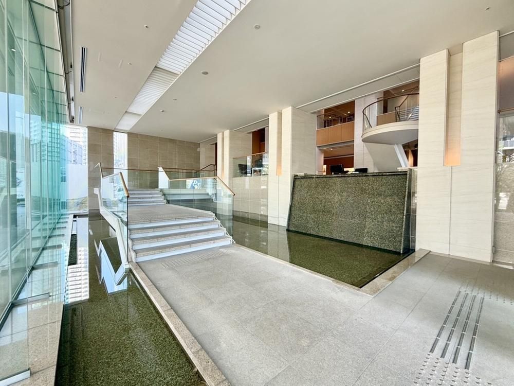 2LDK Apartment for Sale in Minato Ku, Tokyo - Thumbnail 3