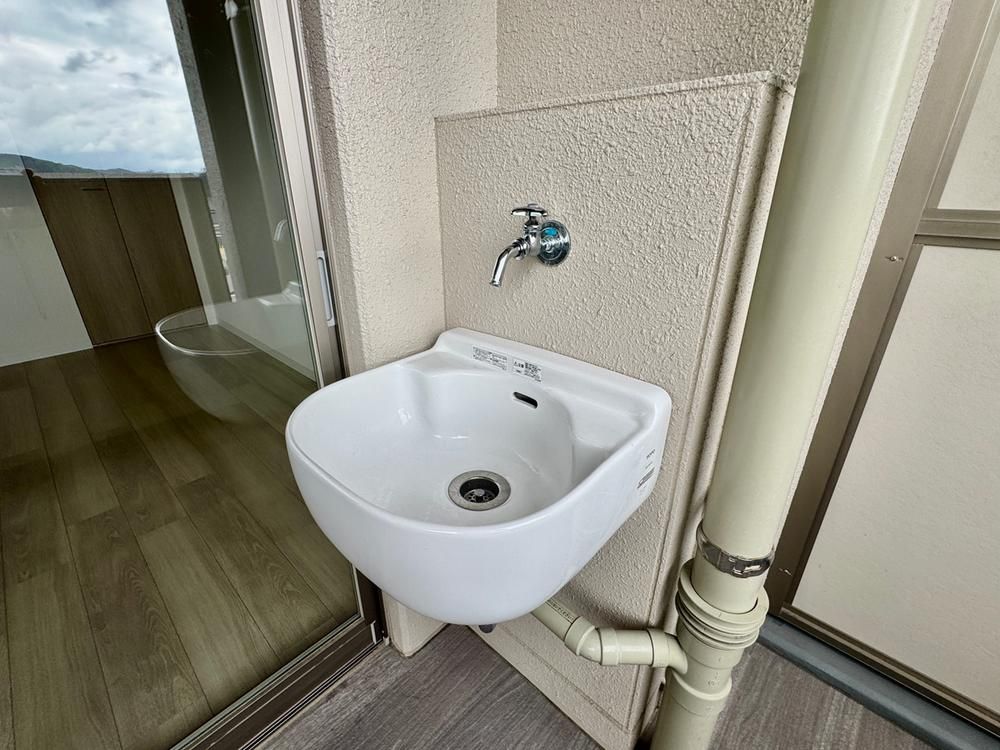 3LDK Apartment for Sale in Kagoshima City, Kagoshima - Thumbnail 2