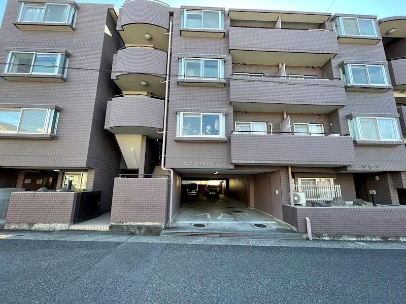 Kamishidai Iris 4LDK Apartment for Sale in Nagoya - Thumbnail 2