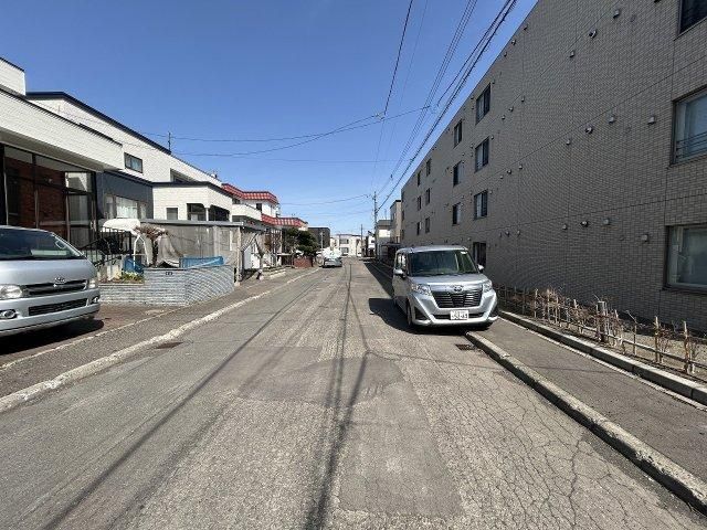 4LDK Detached House for Sale in Higashi Ward, Sapporo - Thumbnail 2