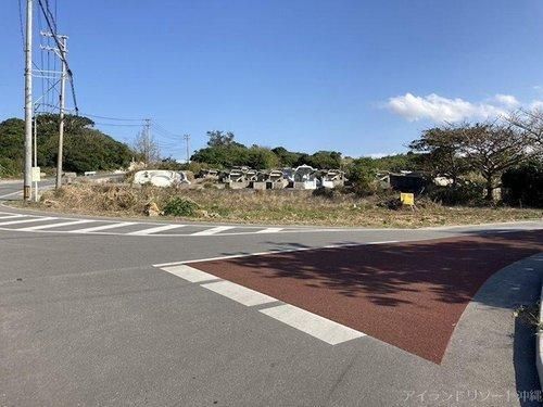 Land for Sale in Motobu-cho, Okinawa - 1214 sqm - Thumbnail 2