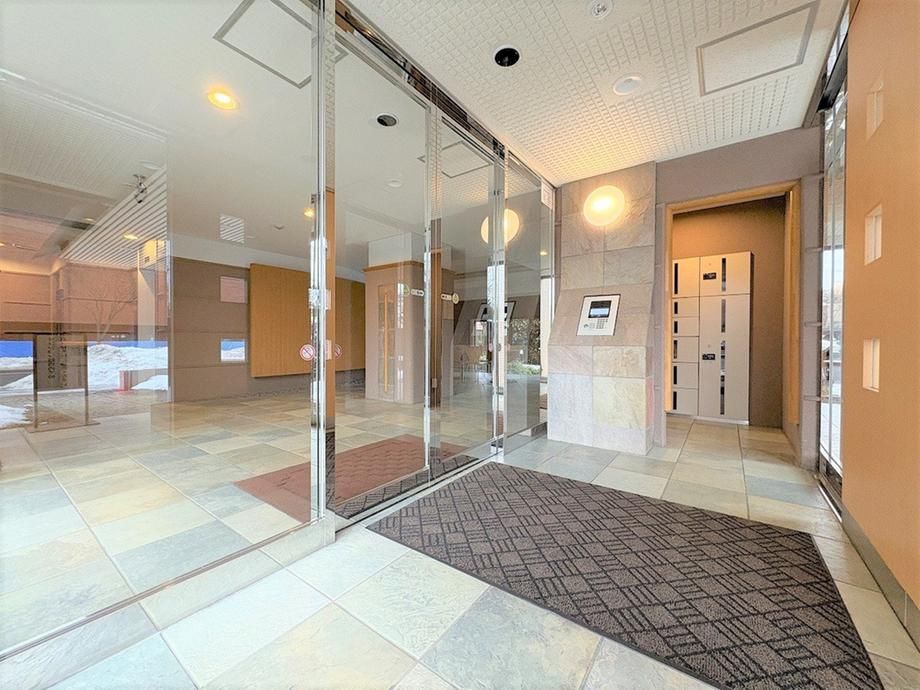 4LDK 92m2 Apartment for Sale in Minami-ku, Sapporo - Thumbnail 2