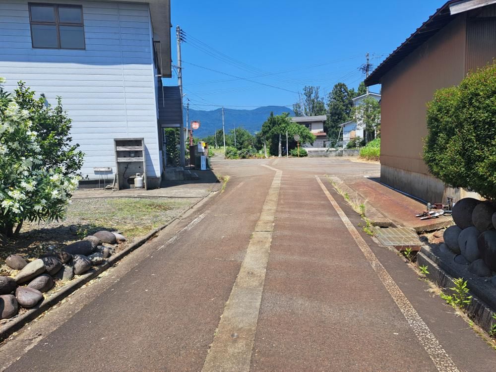 Land for Sale in Joetsu, Niigata – 727 sqm - Thumbnail 2