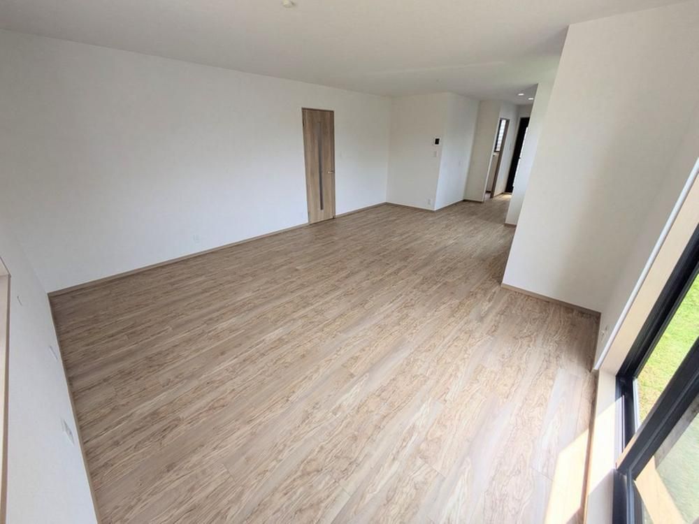 Renovated 3LDK House in Kashii, Fukuoka City for Sale - Thumbnail 3