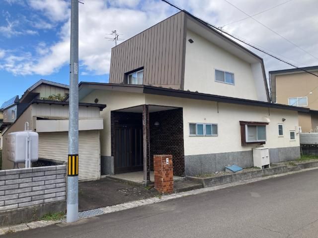 4LDK House for Sale in Hakodate, Hokkaido - 720万円 - Thumbnail 2