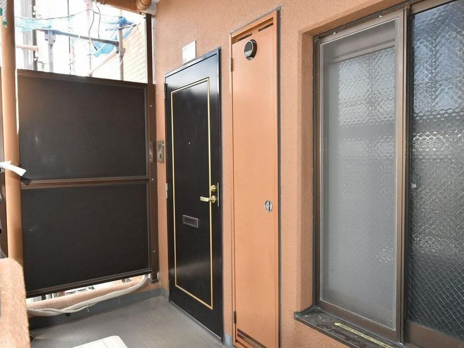 Dia Palace Kumanodai 3LDK Apartment for Sale in Matsuyama - Thumbnail 4