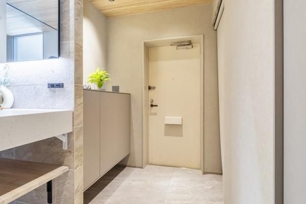 Renovated 2LDK Condominium in Ebina City, Kanagawa - Thumbnail 2